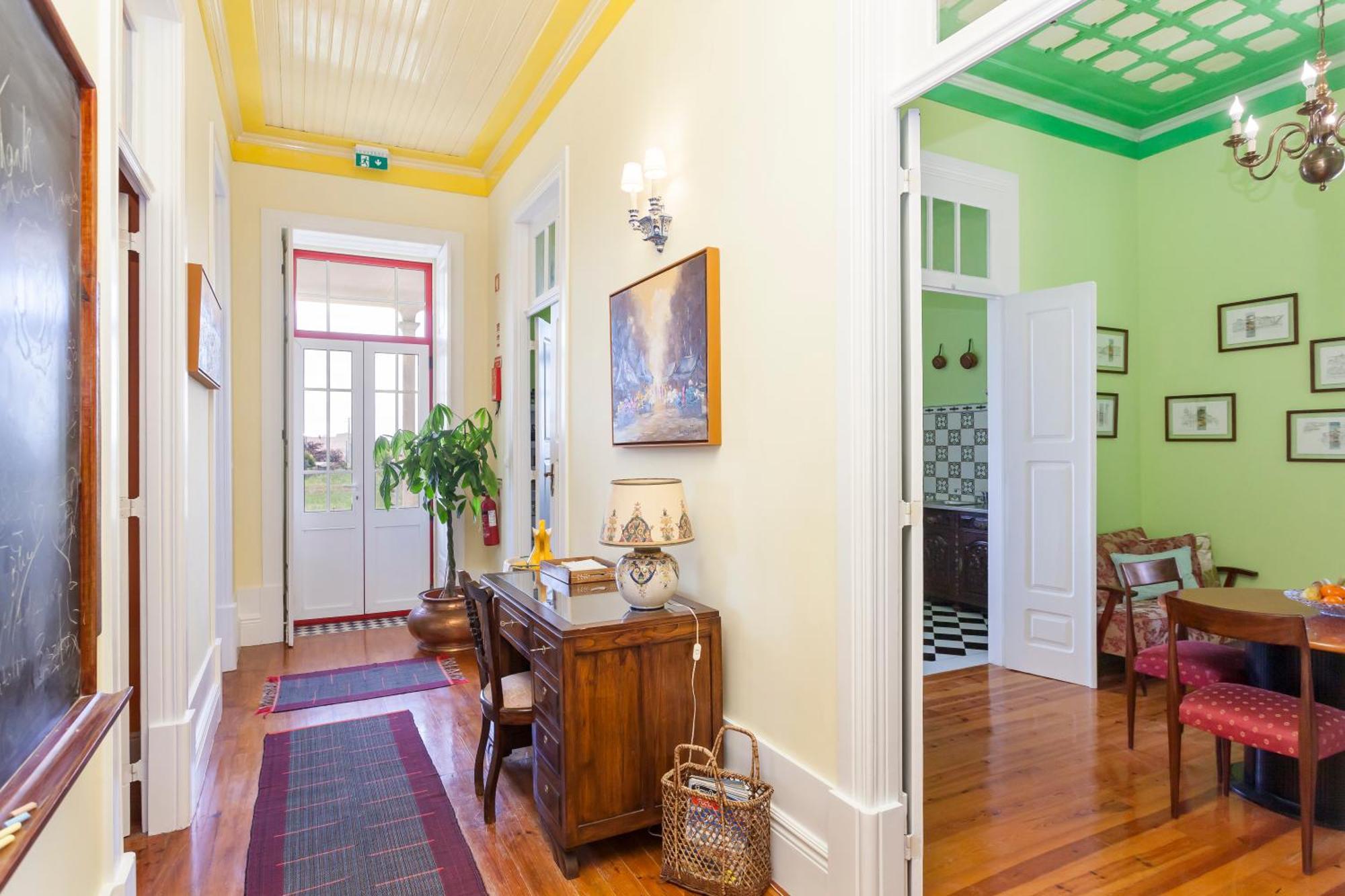 Vintage Balcony Guesthouse Ovar Ngoại thất bức ảnh